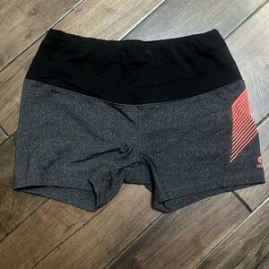 Oiselle spandex shorts